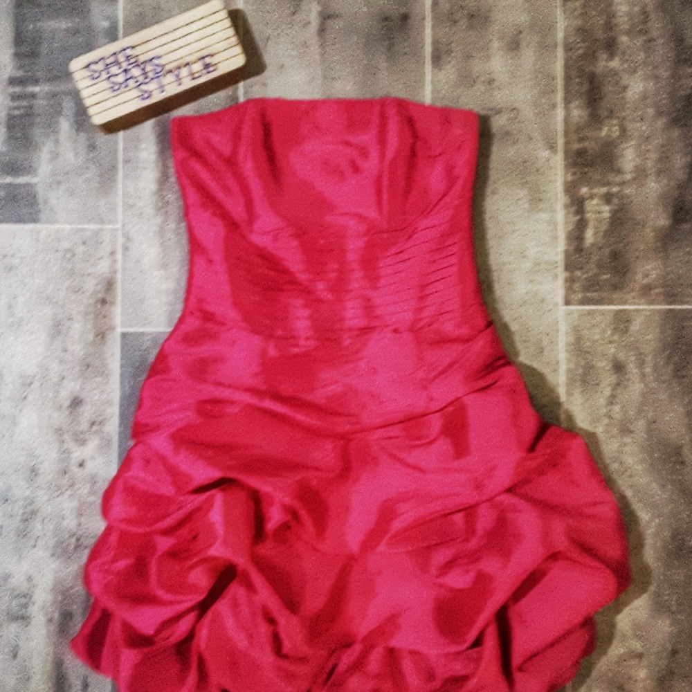 Twenty one strapless mini